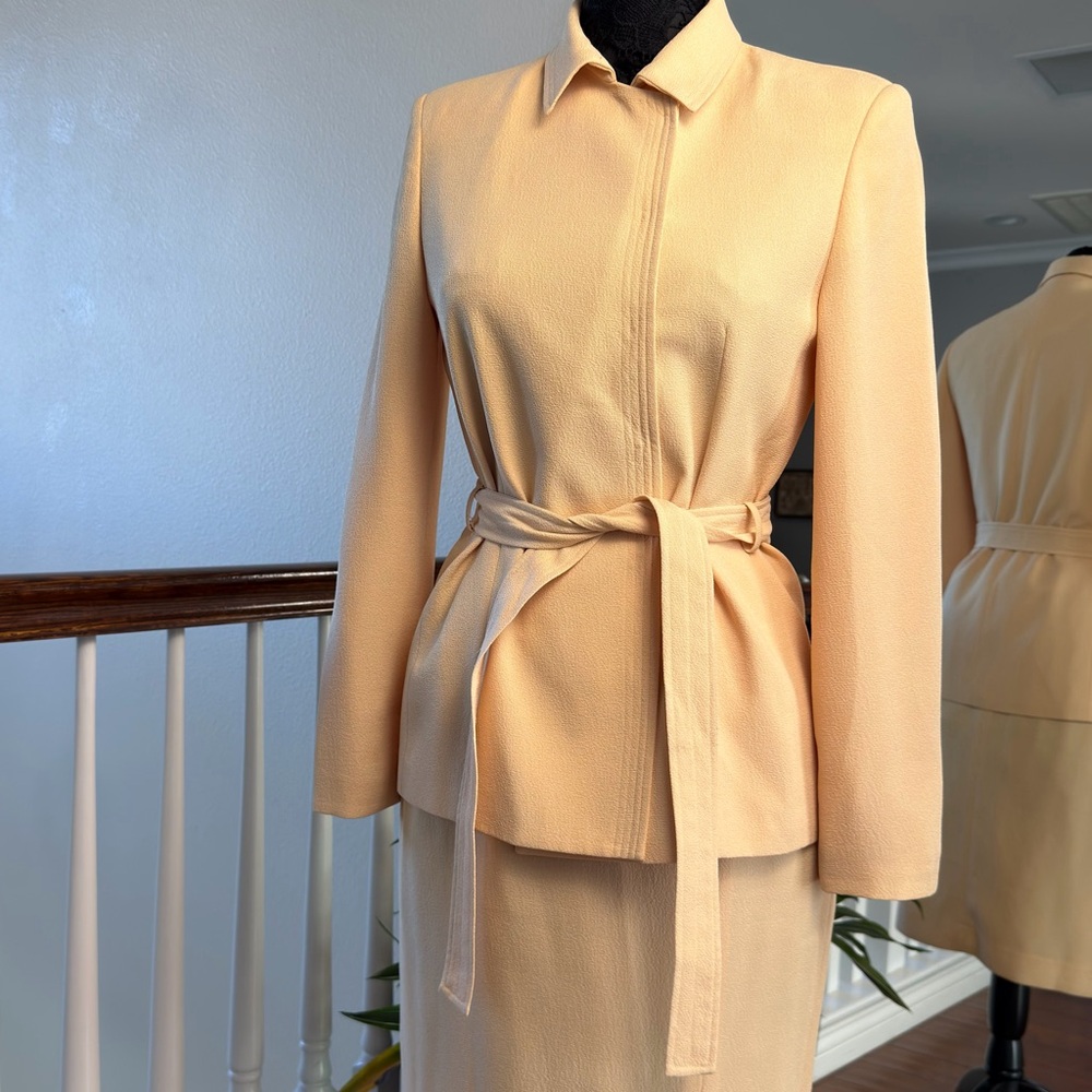 Bill Blass Cream Belted Blazer with Skirt - Picture 8 of 11